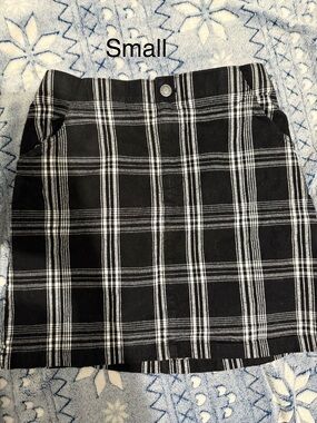 Black & White Plaid Mini Skirt - Women